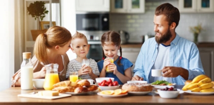 71,100+ Family Breakfast Stock Photos, Pictures & Royalty ...